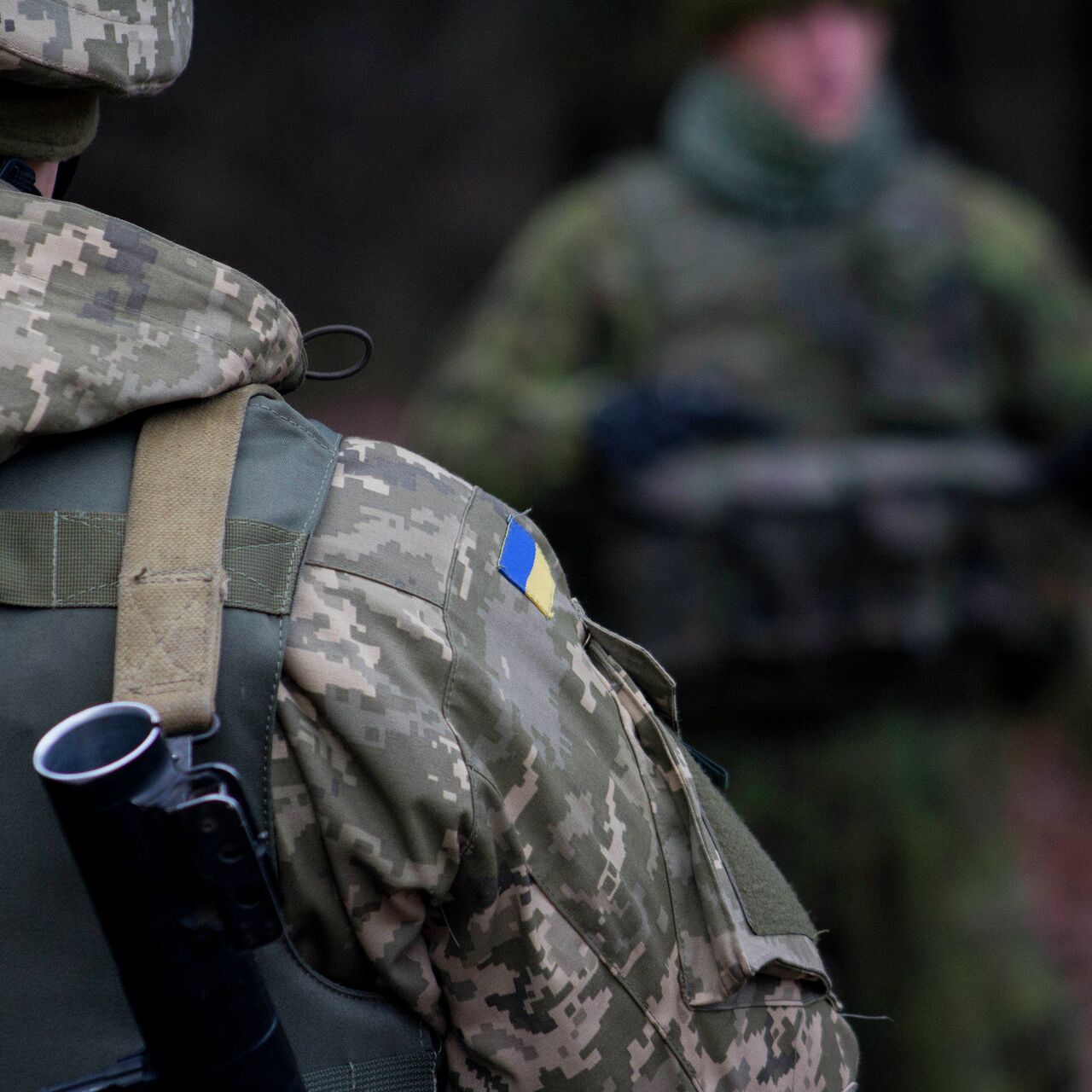 ВСУ расквартировываются в домах мирных жителей в Донбассе, заявили в ЛНР -  РИА Новости, 23.02.2022