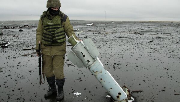 Ополченец Донецкой народной республики на территории Донецкого аэропорта