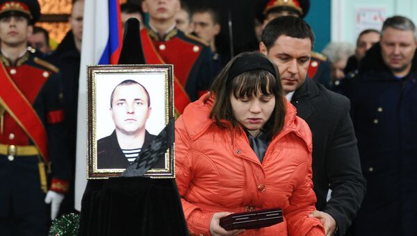 Похороны погибшего в Сирии морпеха Александра Позынича в Новочеркасске