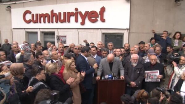 Акция протеста в Анкаре в защиту обвиненных в шпионаже турецких журналистов