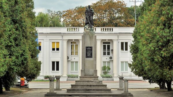 Памятник благодарности Красной Армии в польском городе Мелец, архивное фото