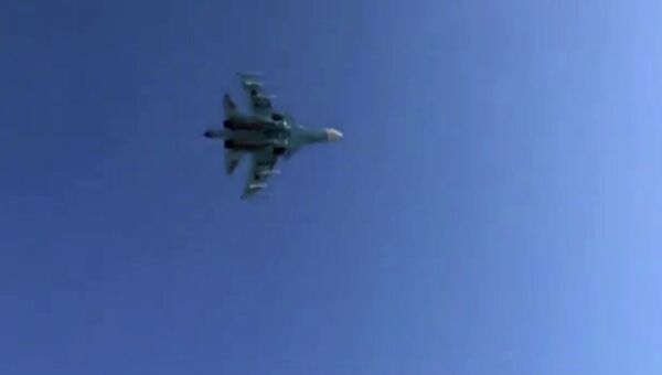 Подготовка и боевые вылеты Су-34, вооруженных ракетами воздух-воздух. Архивное фото