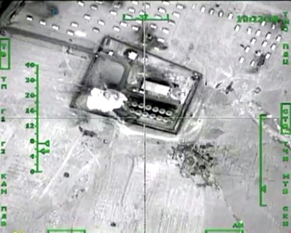 Уничтожение ВКС России нефтеперерабатывающе­го завода террористов в провинции Хавса-Кебир