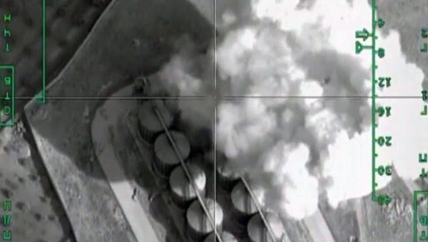 Нанесение авиаудара ВКС России по нефтехранилищам террористов в Сирии. Архивное фото