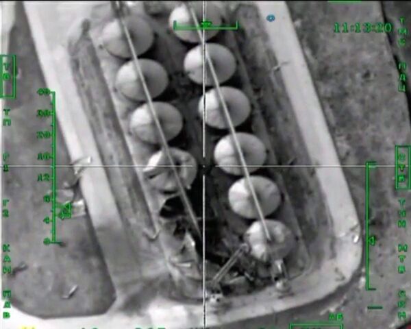 Уничтожение ВКС России нефтеперерабатывающе­го завода террористов в провинции Эс-Саура