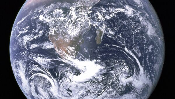 Опубликована фотография Земли, сделанная во время миссии Apollo 17