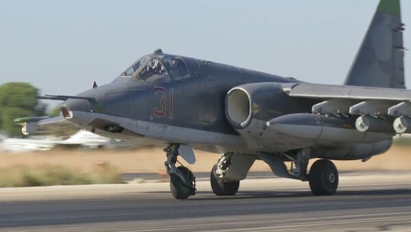 Вылет на боевое задание российского штурмовика Су-25 с авиабазы в Сирии