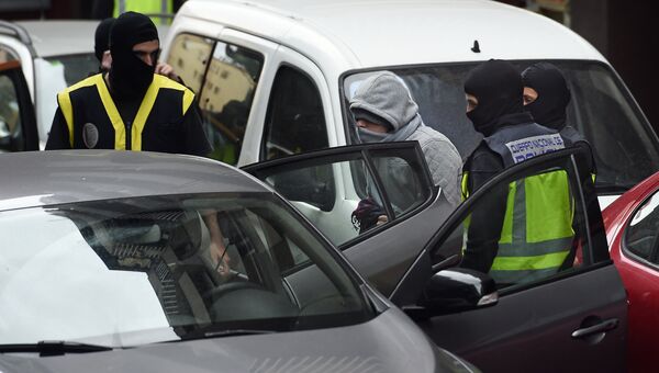 Испанская полиция задержала мужчин, подозреваемых в том, что они состояли в террористической группировке ДАИШ