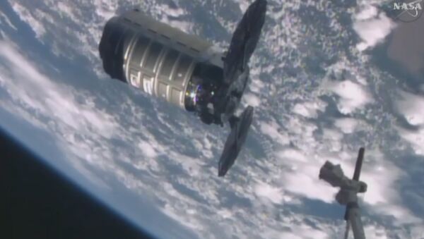 Космический грузовик Cygnus с тремя тоннами груза пристыковался к МКС