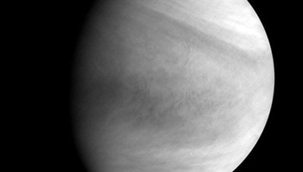 Японский зонд Ацацуки передал с орбиты Венеры первые фотографии
