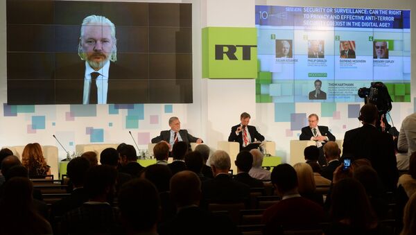 Сооснователь WikiLeaks Джулиан Ассанж участвует в конференции RT Информация, политика, СМИ: формирование нового миропорядка