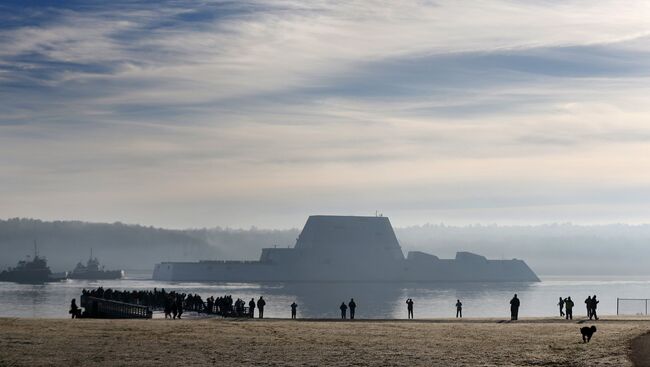 Новейший эскадренный миноносец США типа Замволт (Zumwalt). Архивное фото