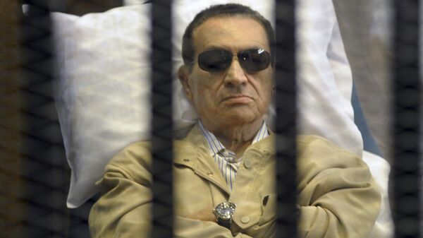 Экс-президент Египта Хосни Мубарак в суде в Каире