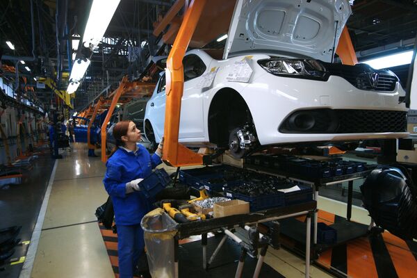 Сборочное производство производство на конвейере завода АвтоВАЗ в городе Тольятти