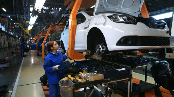 Сборочное производство производство на конвейере завода АвтоВАЗ в городе Тольятти