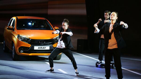 Торжественная церемония запуска производства новой модели АвтоВАЗа LADA X-Ray в Самаре