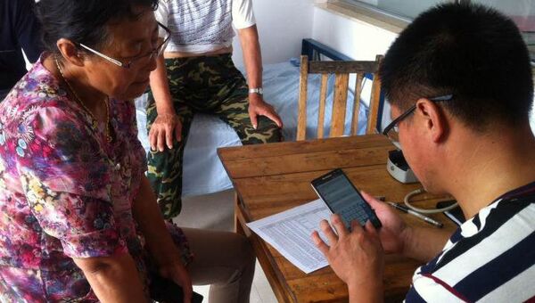 Социальный работник использует приложение-«патологоанатом» для определения причин смерти жителя деревни