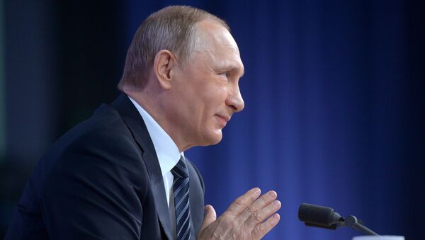Президент России Владимир Путин на одиннадцатой большой ежегодной пресс-конференции 