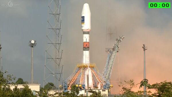 Старт ракеты Союз-СТ с двумя спутниками Galileo с космодрома Куру