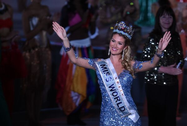 Представительница Испании Мирейя Лалагуна Ройо, завоевавшая титул Мисс мира-2015