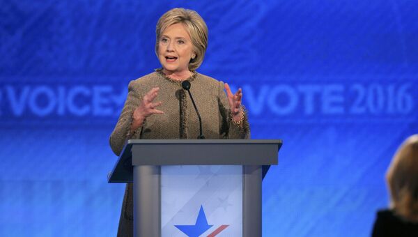 Кандидат в президенты США от демократической партии Хиллари Клинтон выступает на теледебатах