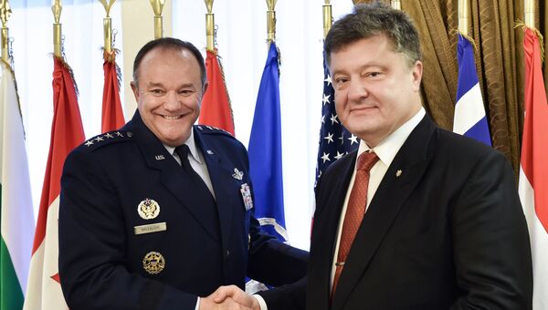 Президент Украины П.Порошенко встретился с руководством НАТО в Брюссе