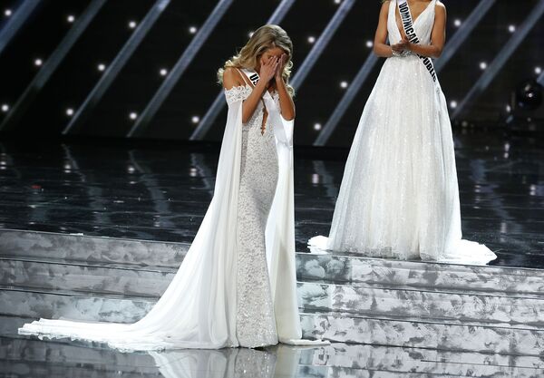 Мисс США Оливия Джордан во время участия в конкурсе Мисс Вселенная-2015