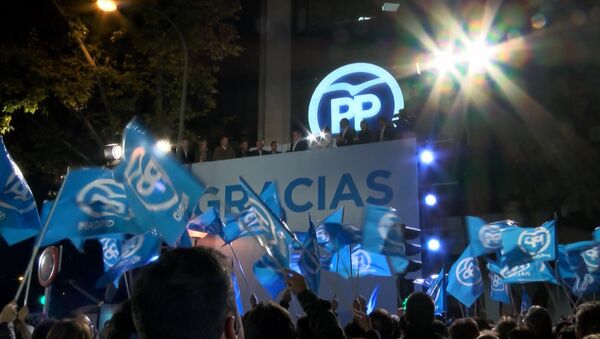 Ликующие испанцы в Мадриде отметили завершение парламентских выборов в стране