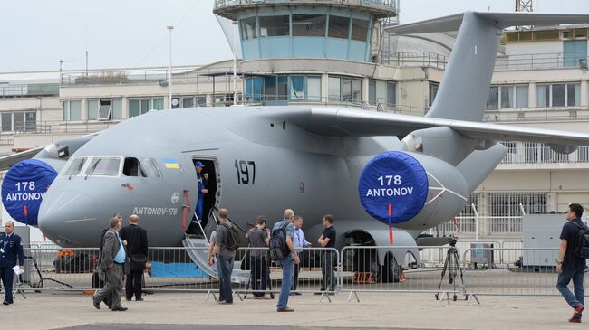 Украинский военно-транспортный самолет Ан-178