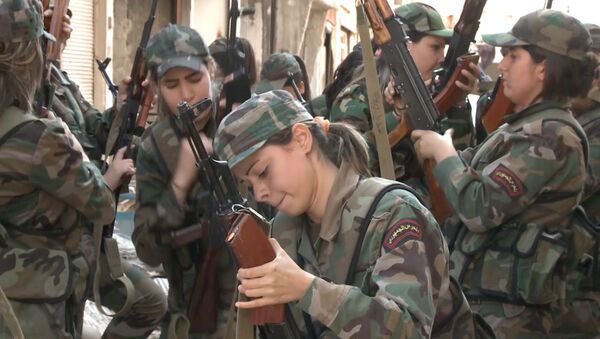 Сирийский женский батальон: как девушек-добровольцев учат воевать с ИГ