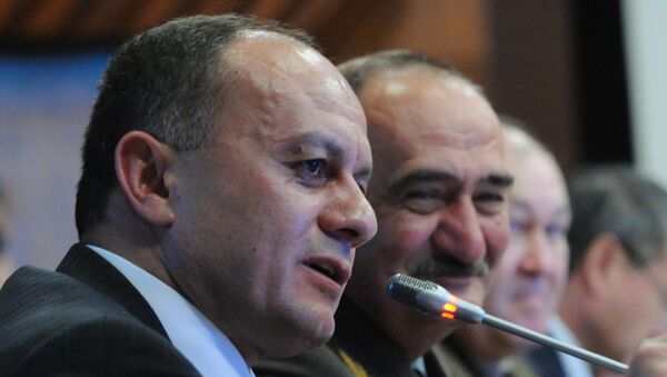 Министр обороны Сейран Оганян во время заседания Совета министров обороны ОДКБ