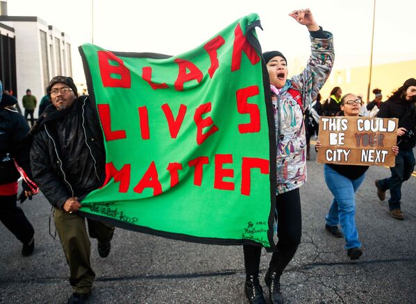 Акция протеста Жизнь чернокожего имеет значение  в Миннеаполисе