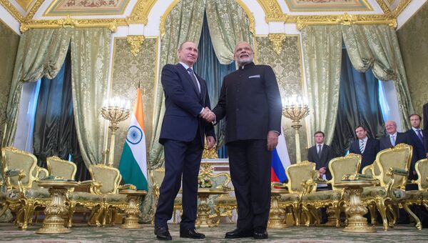 Президент России Владимир Путин и премьер-министр Индии Нарендра Моди во время официальной встречи в Кремле