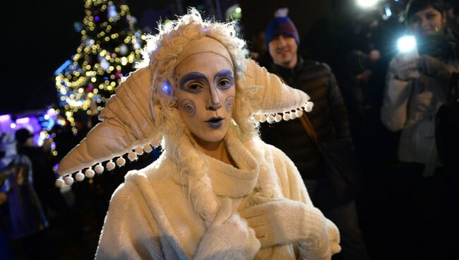 Парад Снегурочек в Москве