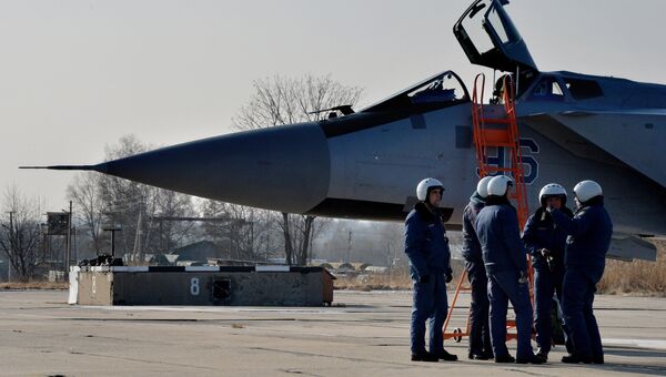 Авиаполк в Приморье получил три модернизированных самолета МиГ-31 БМ. Архивное фото