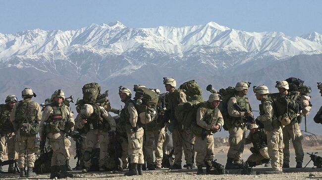 Солдаты армии США на военно-воздушной базе в Афганистане. Архивное фото