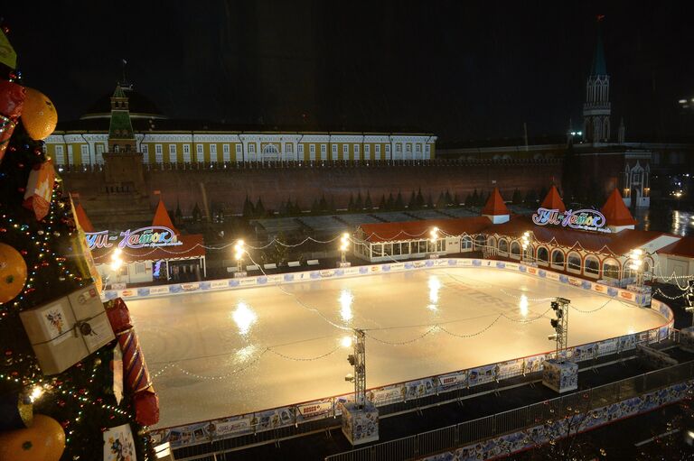 ГУМ-Каток на Красной площади в Москве