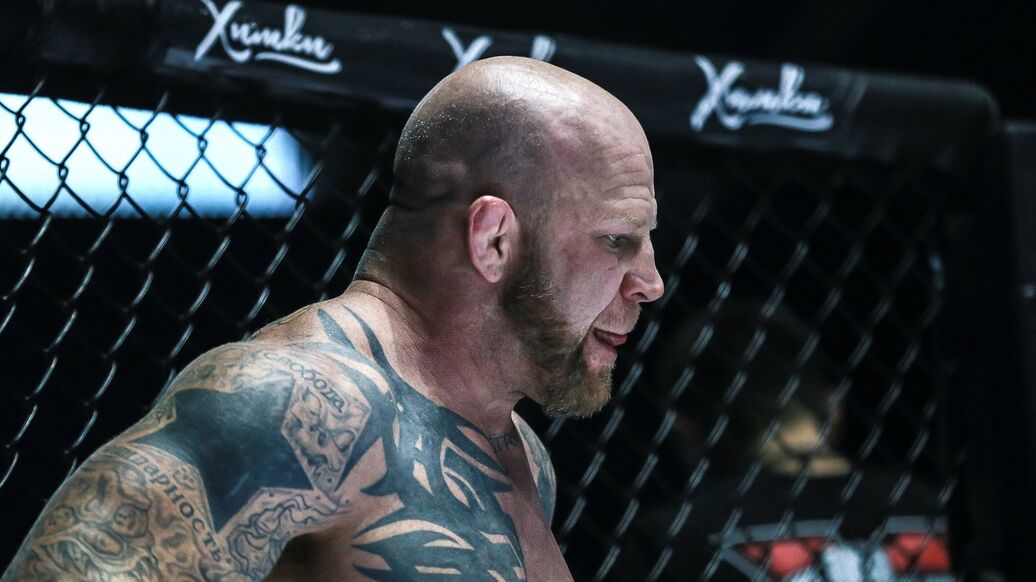 "Бросают Россию в трудный момент": Монсон об атлетах, меняющих гражданство