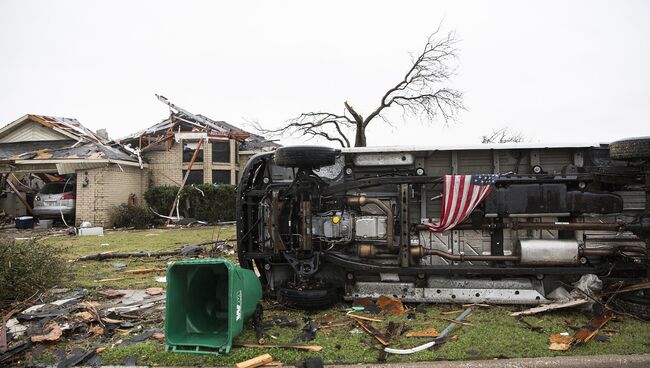 Последствия торнадо в США. Архивное фото