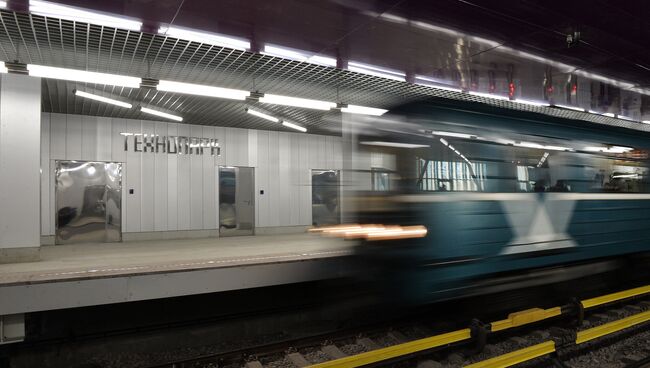 Поезд Московского метрополитена. Архивное фото.