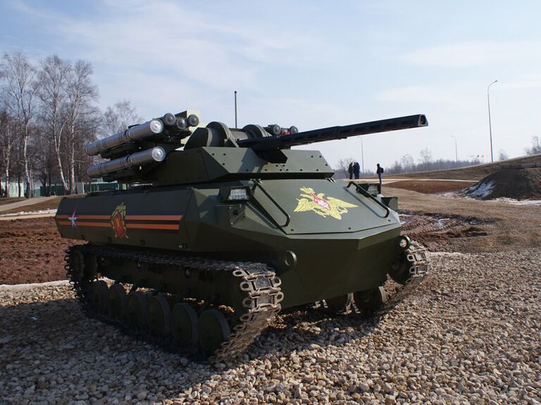Боевой многофункциональный робототехнический комплекс Уран-9 Боевой многофункциональный робототехнический комплекс Уран-9