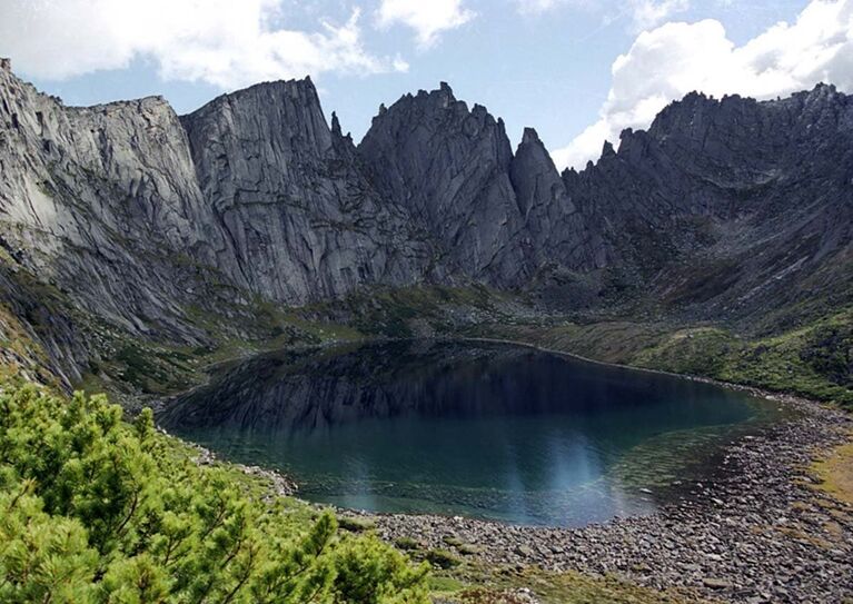 Буреинский заповедник. Озеро Медвежье