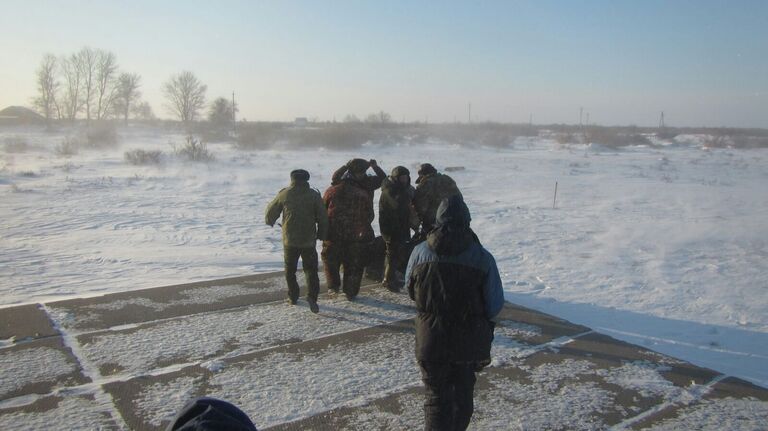 Спасение рыбаков со льдины в Каспийском море