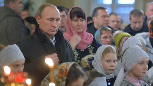 Президент РФ В. Путин на Рождественском богослужении