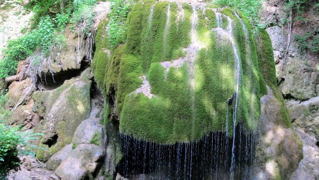 Водопад Серебряные струи в Крыму