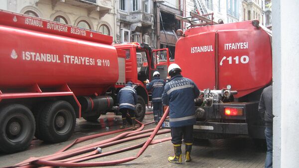 Пожарные на улицах Стамбула