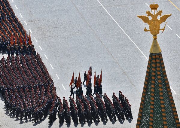 Военный парад в ознаменование 70-летия Победы в Великой Отечественной войне 1941-1945 годов. 9 мая 2015 года