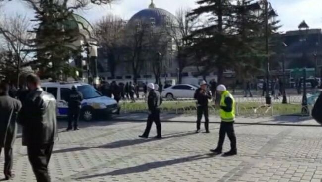 Первые кадры с места взрыва возле площади Султанахмет в центре Стамбула