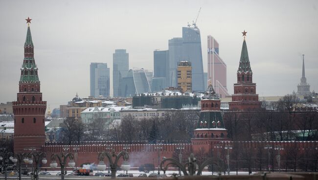 Вид на Московский Кремль с Большого Москворецкого моста