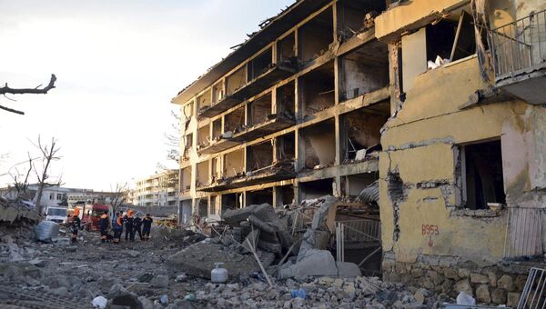 На месте взрыва у здания полиции в Турции